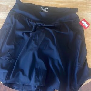 Spanx Get Moving Skort - Very Black